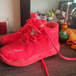 PINK lamelo ball kids basketball shoes size 12c